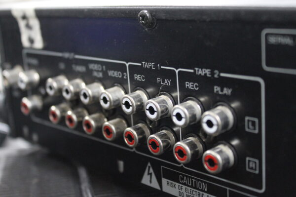 Kenwood KC-209 Stereo Control Amplifier - Image 7