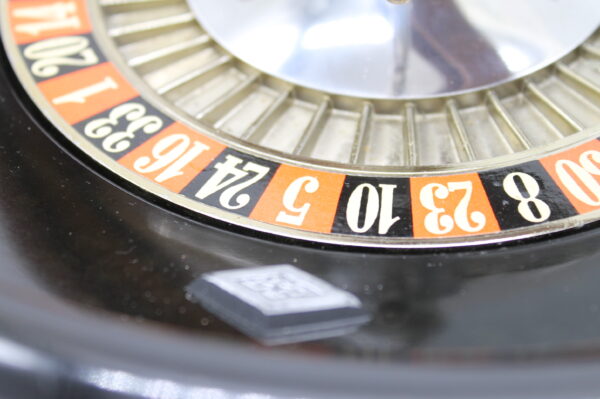Cofanetto scatola da gioco con fiches e roulette - Image 6