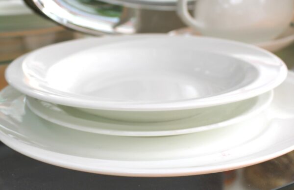 Servizio piatti Wedgwood bianco 22 pz - Image 8