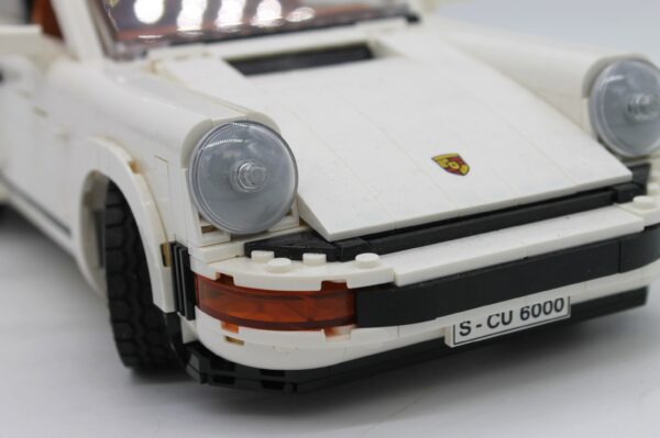 Lego Creator Porsche 911 (10295) - Image 7