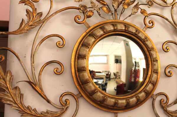Specchio tondo decorato in ferro - immagine 4