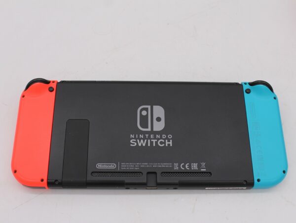 Nintendo Switch con Minecraft - Image 3