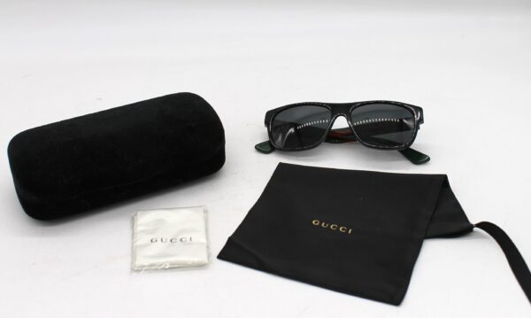 Occhiali da sole Gucci + custodia