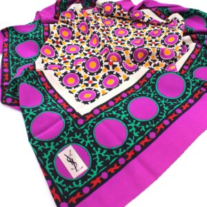 Foulard in seta di Yves Saint Laurent