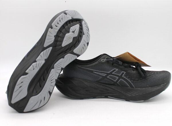 Sneakers Asics Novablast nere Nuove! - immagine 4
