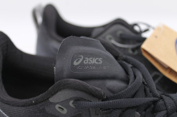Sneakers Asics Novablast nere Nuove! - immagine 6