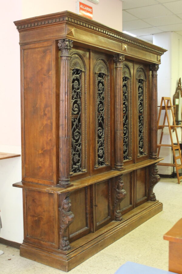 Credenza rinascimentale con intagli e colonne - immagine 2