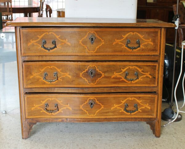 Cassettone antico dell'800