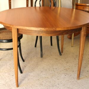 Tavolo tondo allungabile restaurato