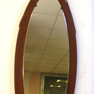 Specchio ovale con cornice