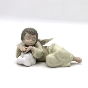 "Angioletto che dorme" in porcellana di Lladró