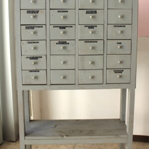 Mobile multicassetti grigio