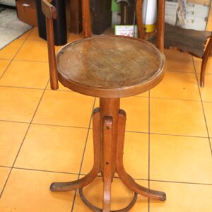 Sgabello vintage da riv.