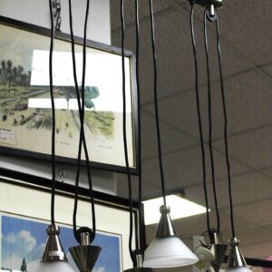 Lampadario a sospensione con contrappesi regolabili